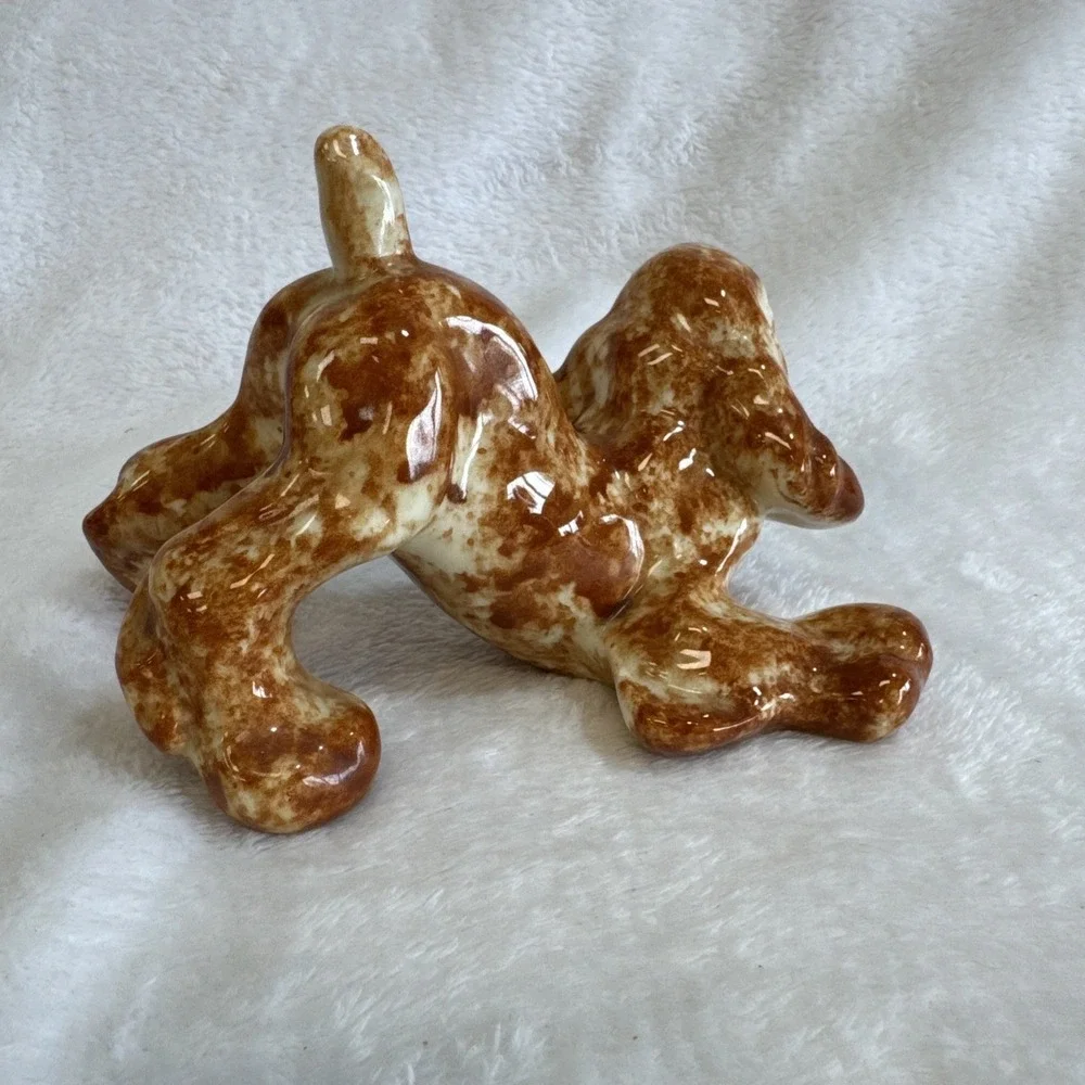 Vintage Ceramic Cocker Spaniel Dog Figurine Playful Pose Brown‎ White